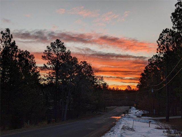 1240 Kenosha Dr, Larkspur, CO 80118