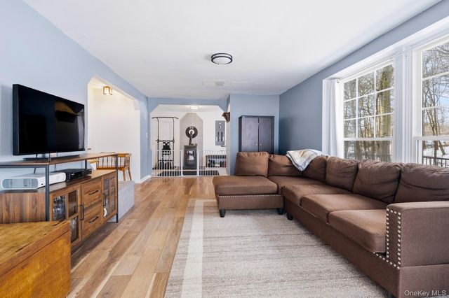 7 Ethan Drive, Garrison, NY 10524