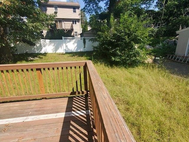 163 Long Pond Dr 163, Dracut, MA 01826