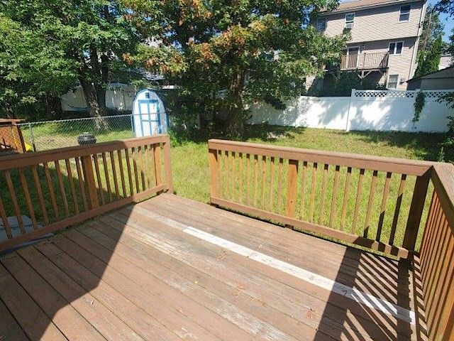 163 Long Pond Dr 163, Dracut, MA 01826