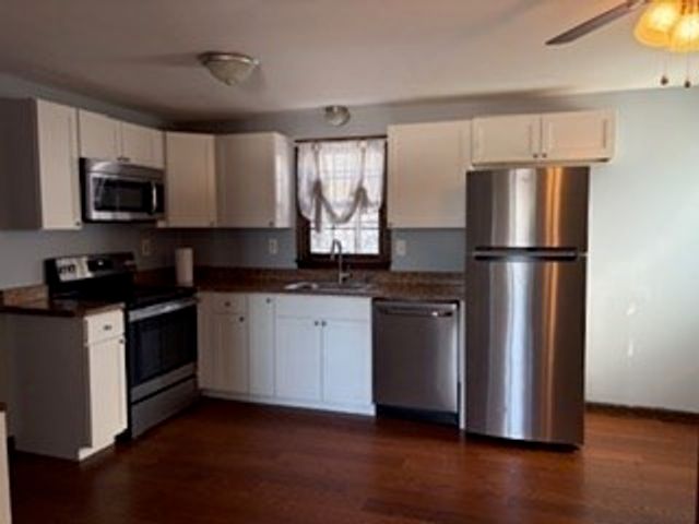 163 Long Pond Dr 163, Dracut, MA 01826