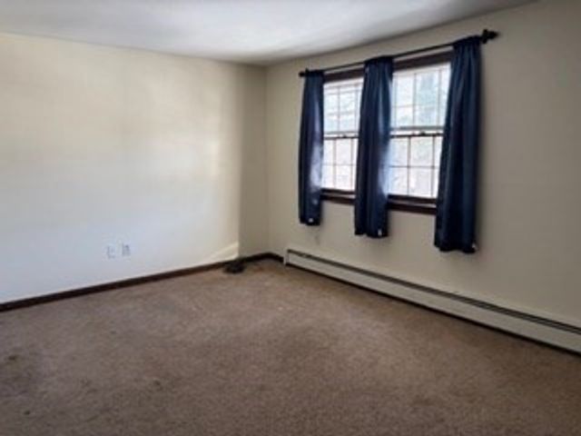 163 Long Pond Dr 163, Dracut, MA 01826