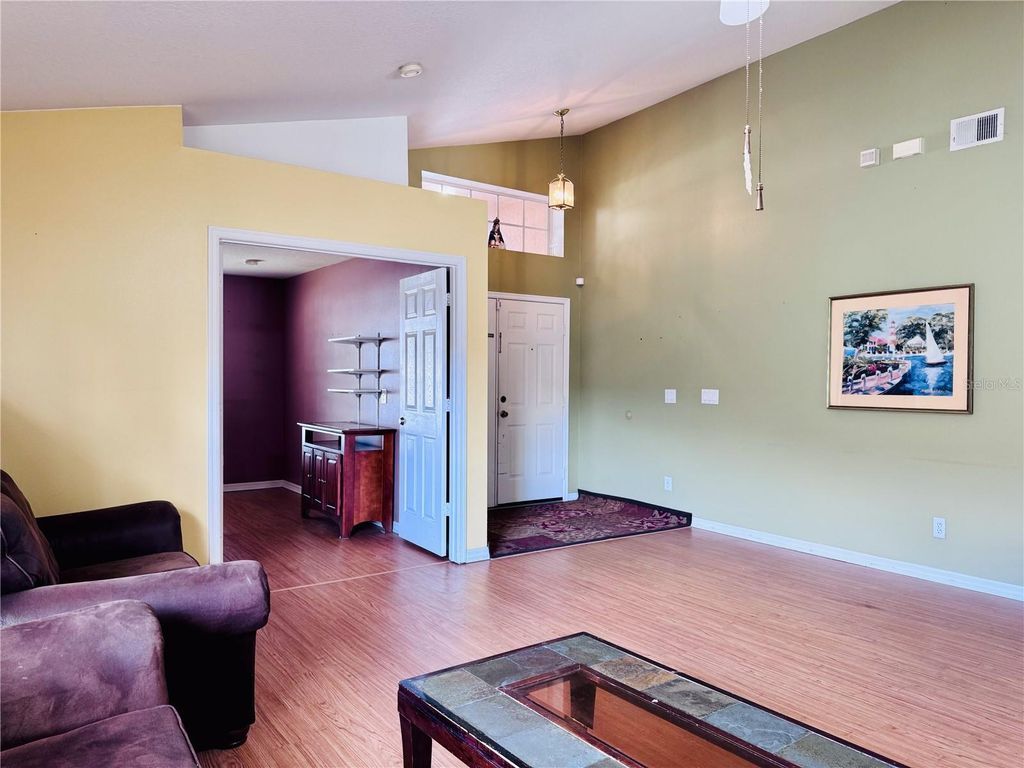 Image 13 of property listing at 343 LYTTON CIRCLE, Orlando, FL 32824
