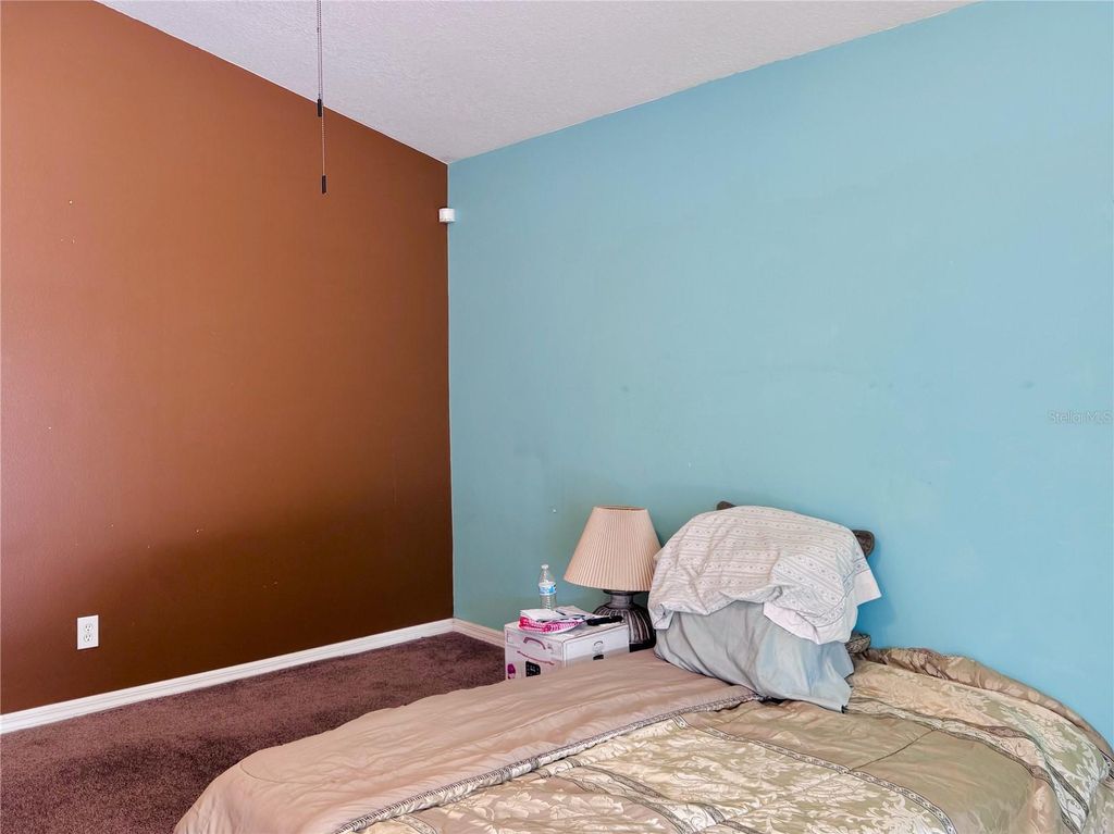 Image 33 of property listing at 343 LYTTON CIRCLE, Orlando, FL 32824