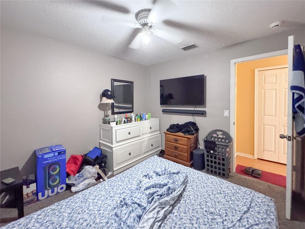 Image 37 of property listing at 343 LYTTON CIRCLE, Orlando, FL 32824
