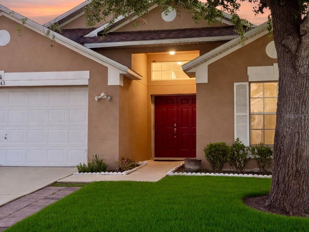 Image 6 of property listing at 343 LYTTON CIRCLE, Orlando, FL 32824