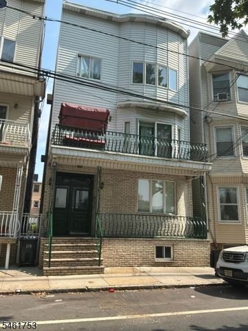 321 Walnut St, Newark City, NJ 07105