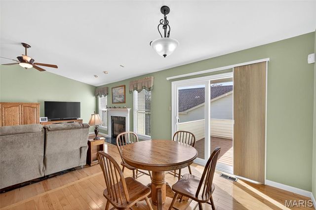 14734 Ladue Bluffs Crossing Drive, Chesterfield, MO 63017