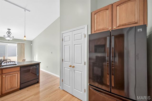 14734 Ladue Bluffs Crossing Drive, Chesterfield, MO 63017