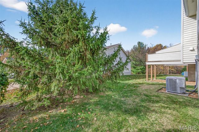 14734 Ladue Bluffs Crossing Drive, Chesterfield, MO 63017