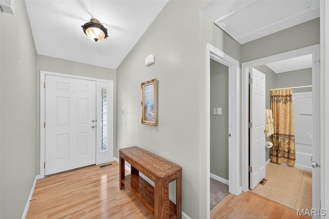 14734 Ladue Bluffs Crossing Drive, Chesterfield, MO 63017