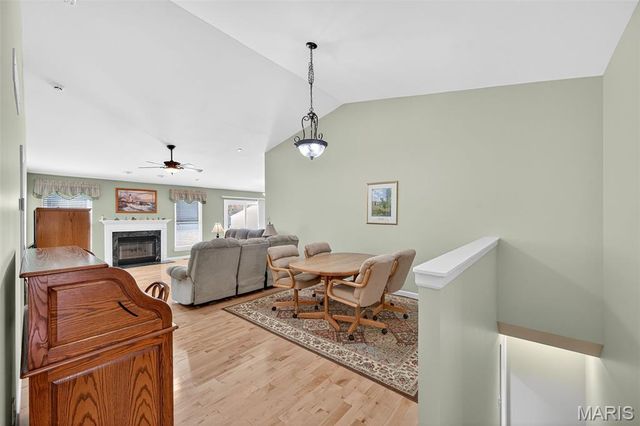 14734 Ladue Bluffs Crossing Drive, Chesterfield, MO 63017