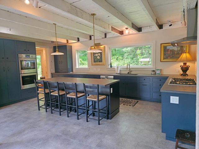 53 Hickory Ridge Road South, Putney, VT 05346