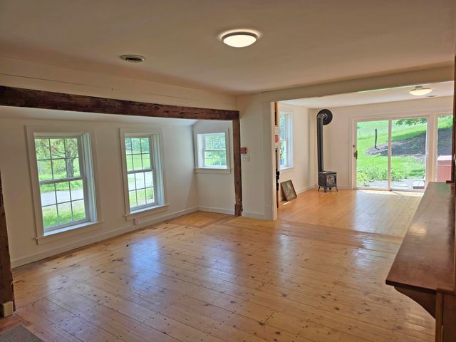 53 Hickory Ridge Road South, Putney, VT 05346