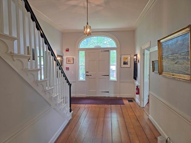 53 Hickory Ridge Road South, Putney, VT 05346