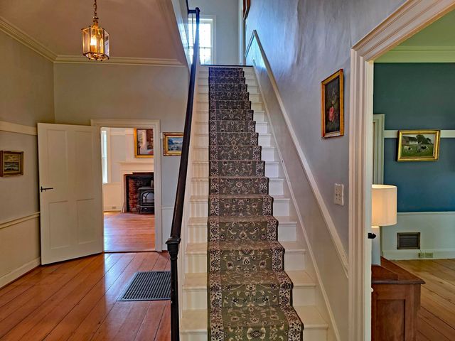 53 Hickory Ridge Road South, Putney, VT 05346