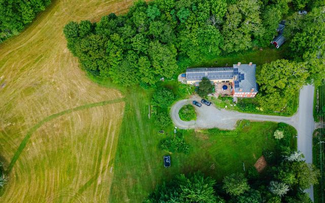 53 Hickory Ridge Road South, Putney, VT 05346