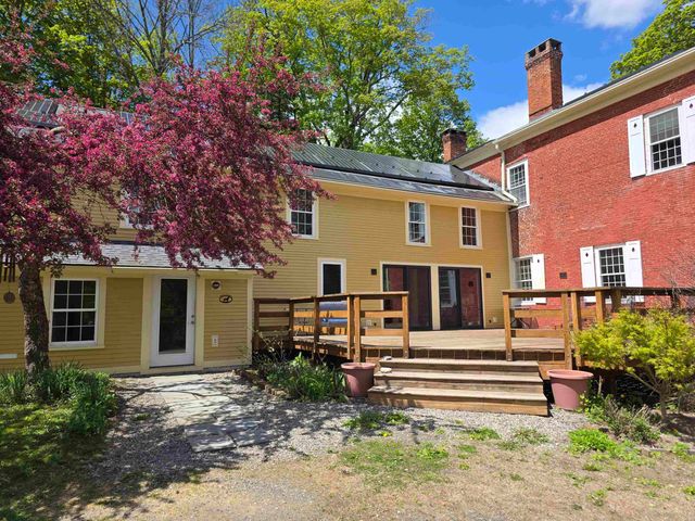 53 Hickory Ridge Road South, Putney, VT 05346