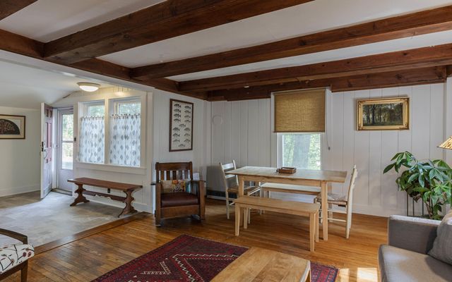 53 Hickory Ridge Road South, Putney, VT 05346