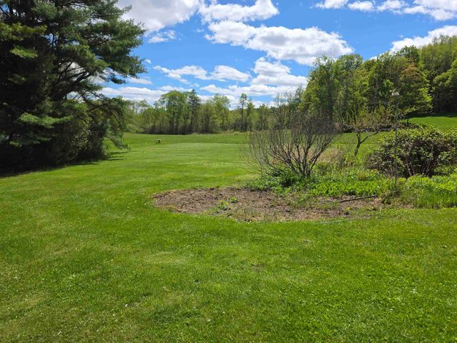 53 Hickory Ridge Road South, Putney, VT 05346