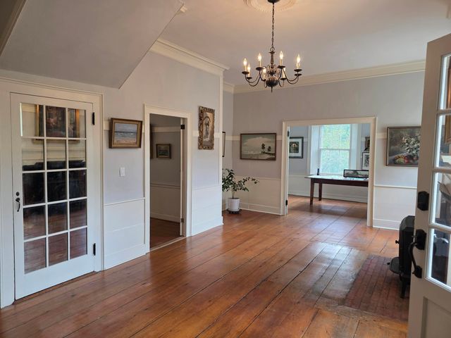 53 Hickory Ridge Road South, Putney, VT 05346
