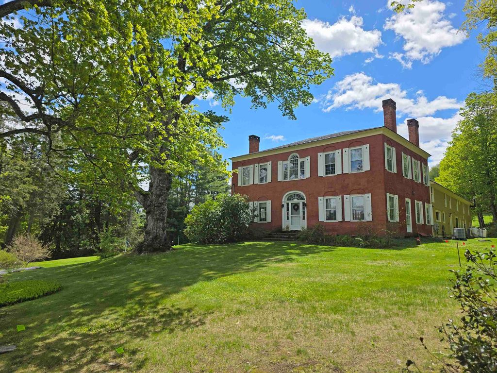 53 Hickory Ridge Road South, Putney, VT 05346