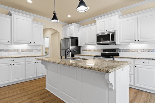 118 Kallan Rd, Diana, TX 75640