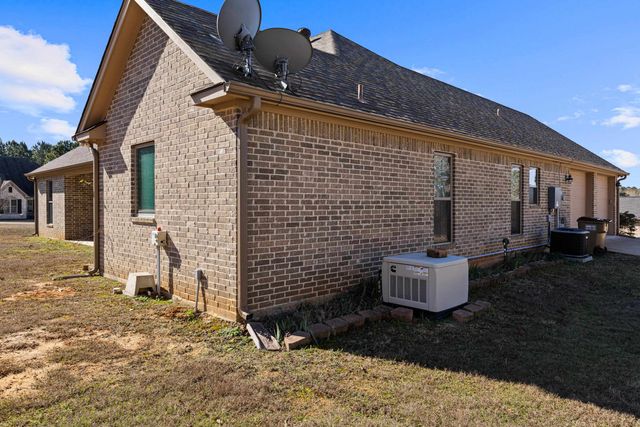 118 Kallan Rd, Diana, TX 75640