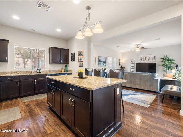 10933 E Palmetto Pointe Trail, Tucson, AZ 85747