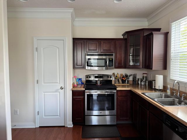 247 Cloverhill Drive, Galloway, OH 43119
