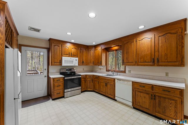150 Patricia Drive, Stratford, CT 06614
