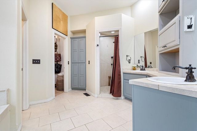 16 Kendal Drive, Bella Vista, AR 72714