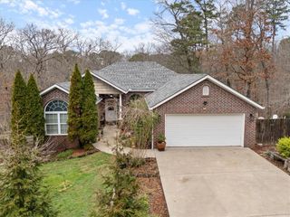 16 Kendal Drive, Bella Vista, AR 72714