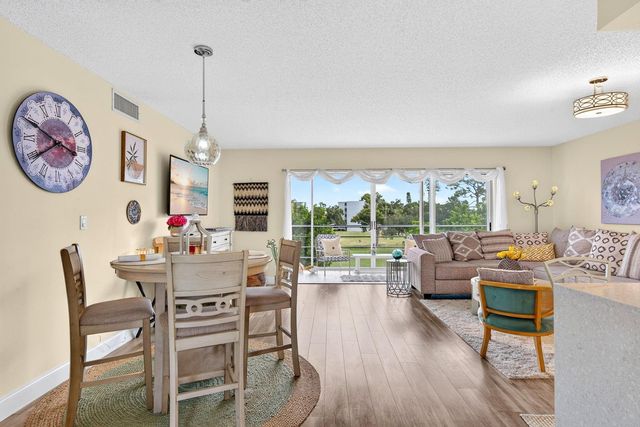 4240 IRONWOOD CIRCLE 302A, Bradenton, FL 34209