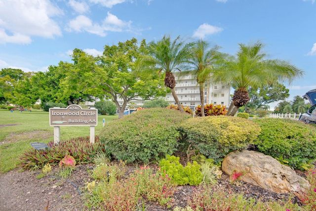 4240 IRONWOOD CIRCLE 302A, Bradenton, FL 34209