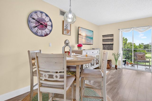 4240 IRONWOOD CIRCLE 302A, Bradenton, FL 34209