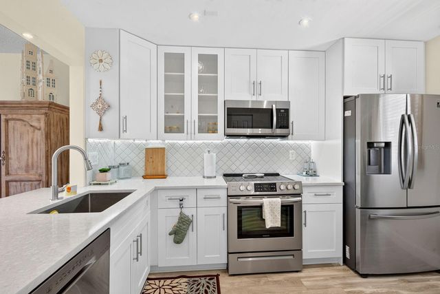 4240 IRONWOOD CIRCLE 302A, Bradenton, FL 34209