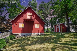 250 E Canyon Drive, Milford Charter Township, MI 48380