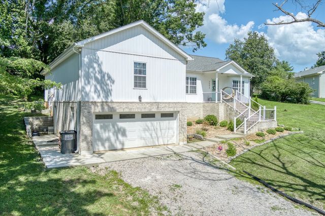 2643 Cloverdale Dr, Cookeville, TN 38506