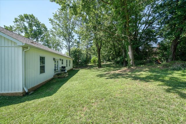 2643 Cloverdale Dr, Cookeville, TN 38506