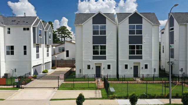 1658 W Tidwell Road, Houston, TX 77091
