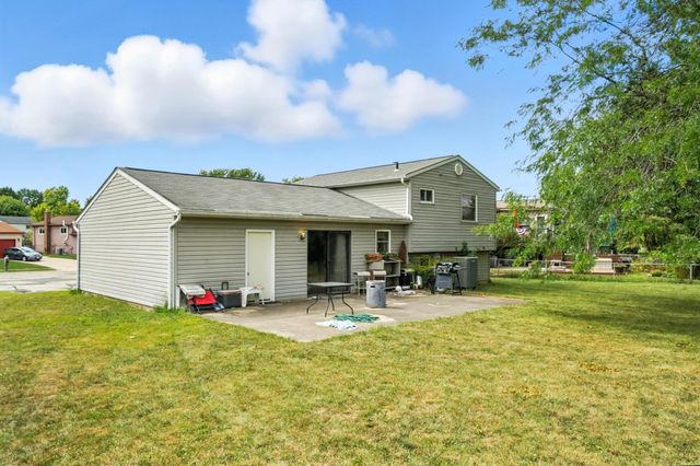 157 Forest Lake Court, Delaware, OH 43015