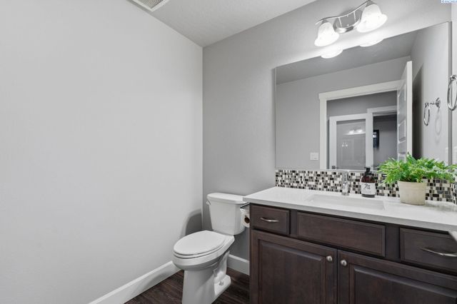 89050 E Calico Road, Kennewick, WA 99338