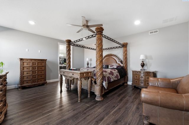 89050 E Calico Road, Kennewick, WA 99338