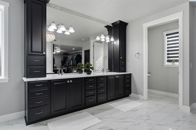 89050 E Calico Road, Kennewick, WA 99338