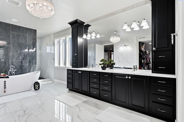 89050 E Calico Road, Kennewick, WA 99338