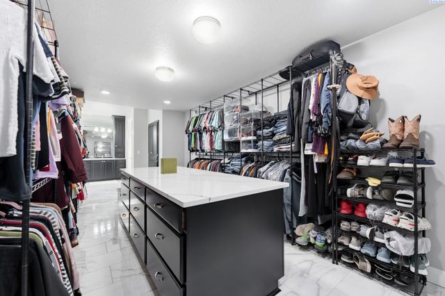 89050 E Calico Road, Kennewick, WA 99338