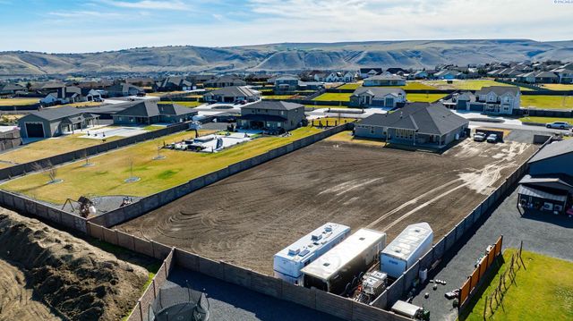 89050 E Calico Road, Kennewick, WA 99338