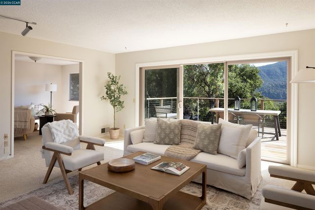 12 Marquard Rd, Carmel Valley, CA 93924