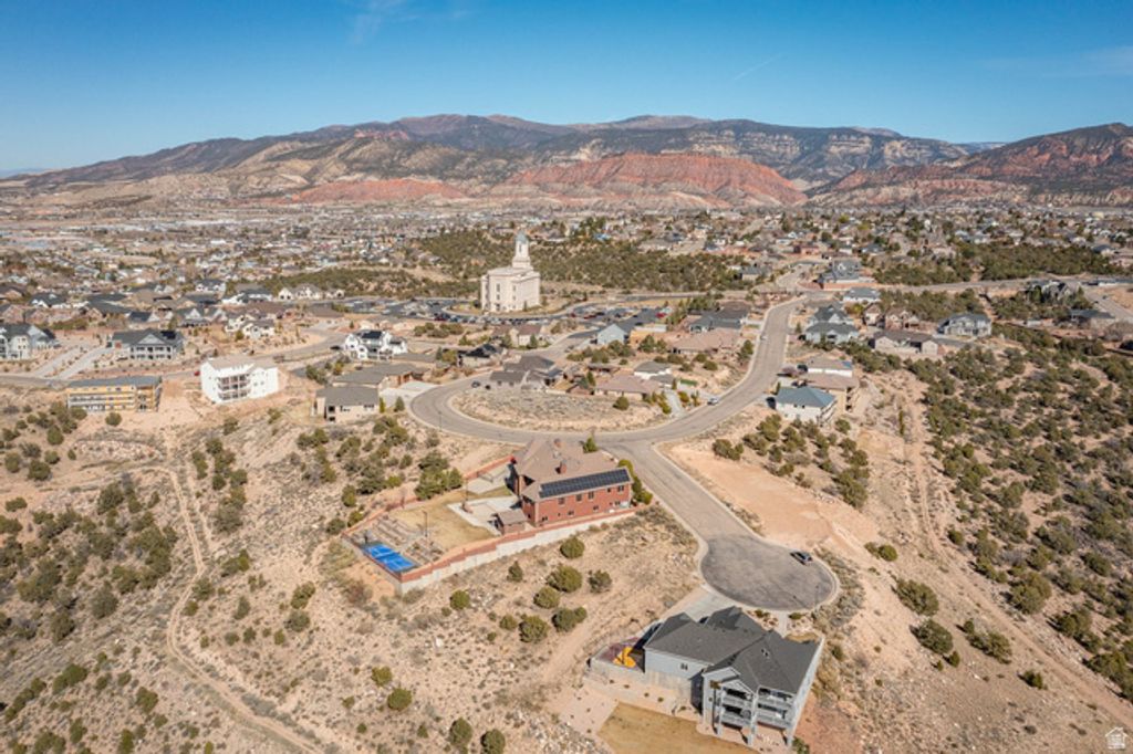 Image 18 of property listing at 2583 W Carmel Canyon Dr Unit 6, Cedar City, UT 84720